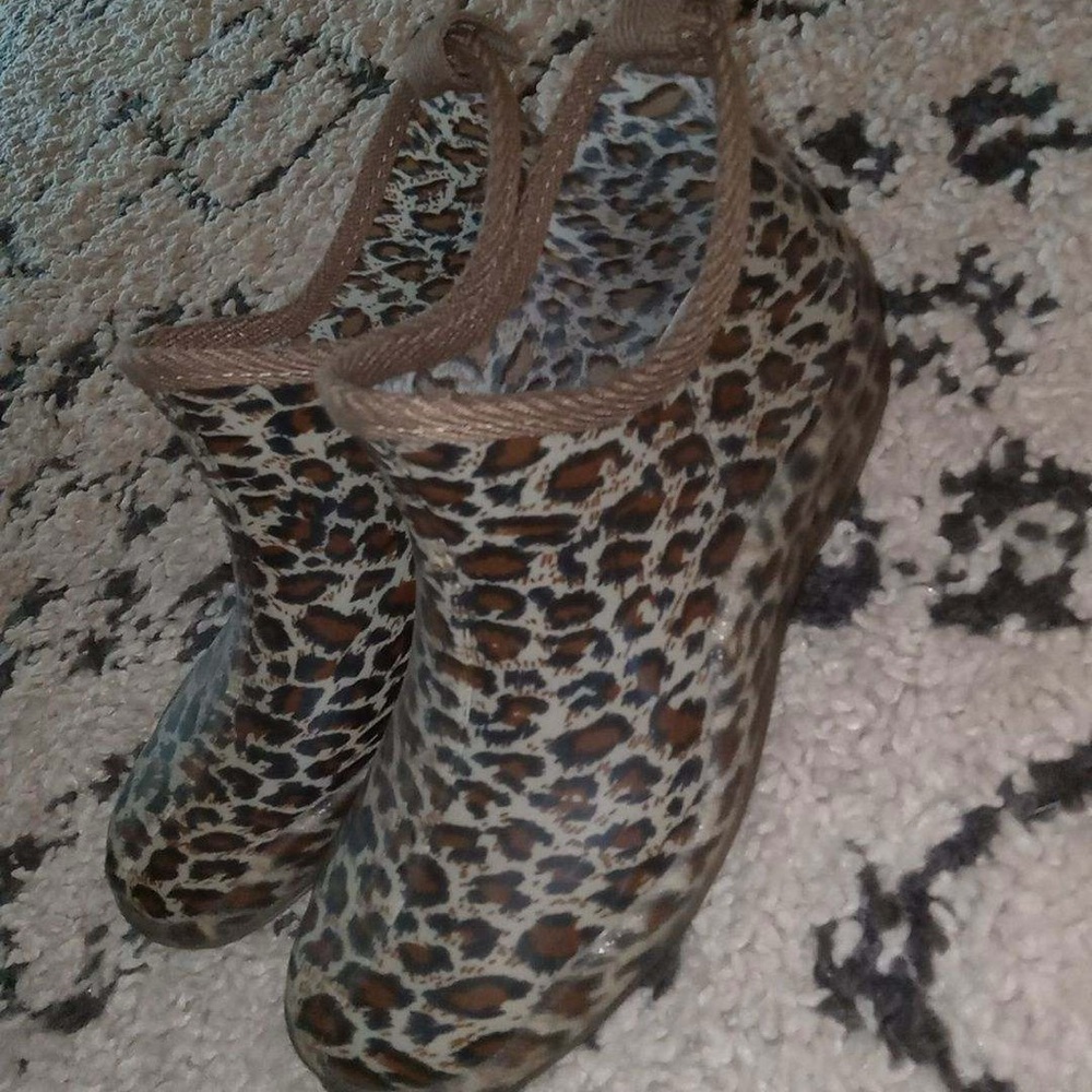 Cheetah boots